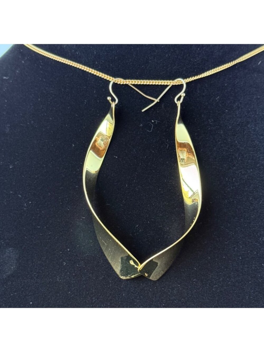 4" vintage Robert Lee Morris RLM Soho Elongated Twist Gold-Tone Dangle Earrings